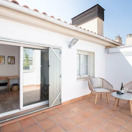 Petit Luxe Egara