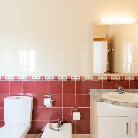Petit Luxe Egara Daire
