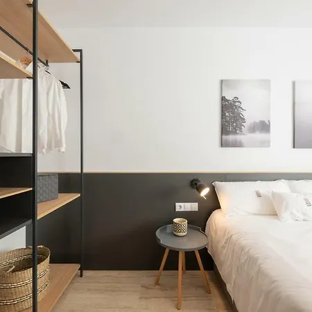 Petit Luxe Egara
