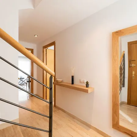 Petit Luxe Egara Lägenhet *