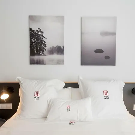 Petit Luxe Egara *