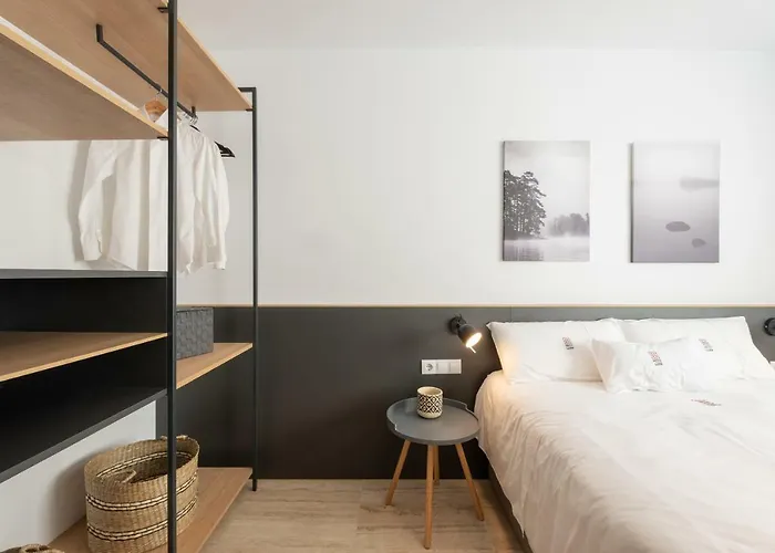 Petit Luxe Egara